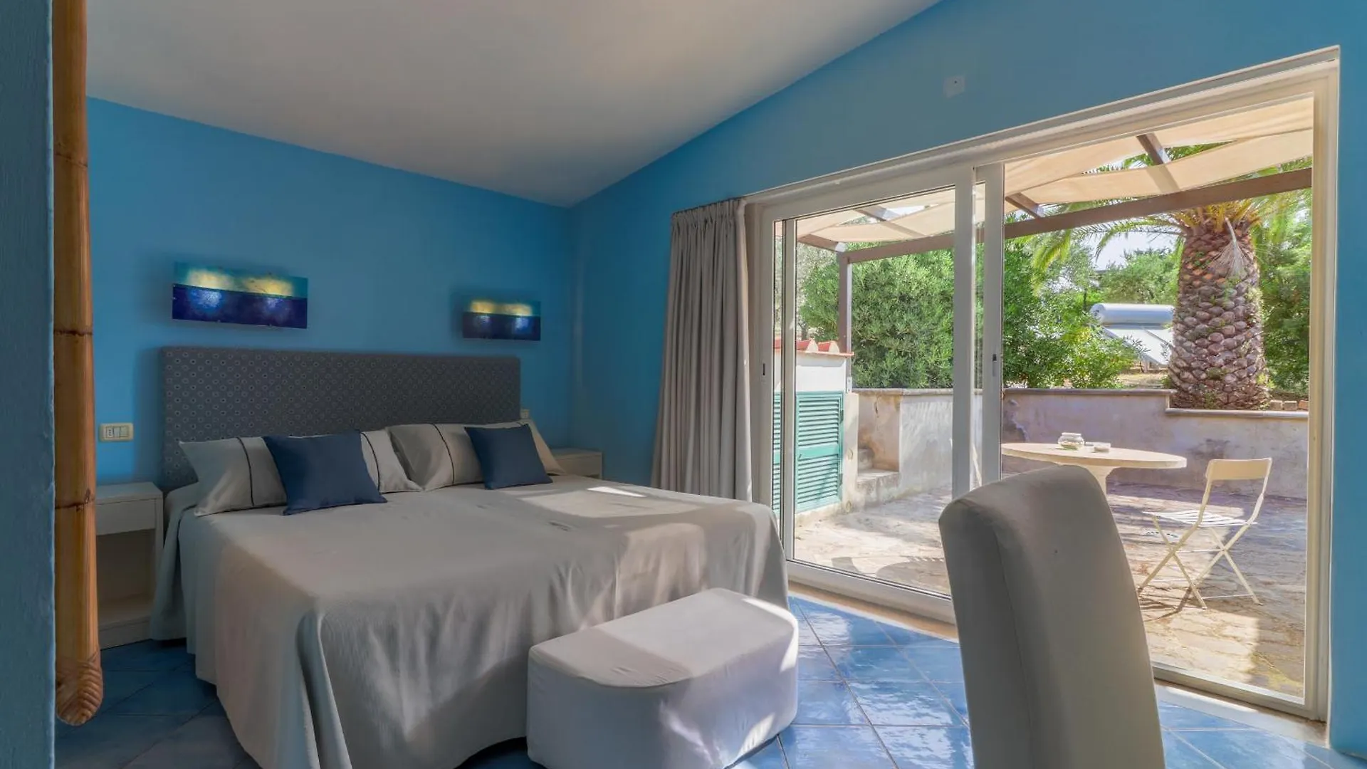 Residence Les Oliviers Porto Azzurro Italie
