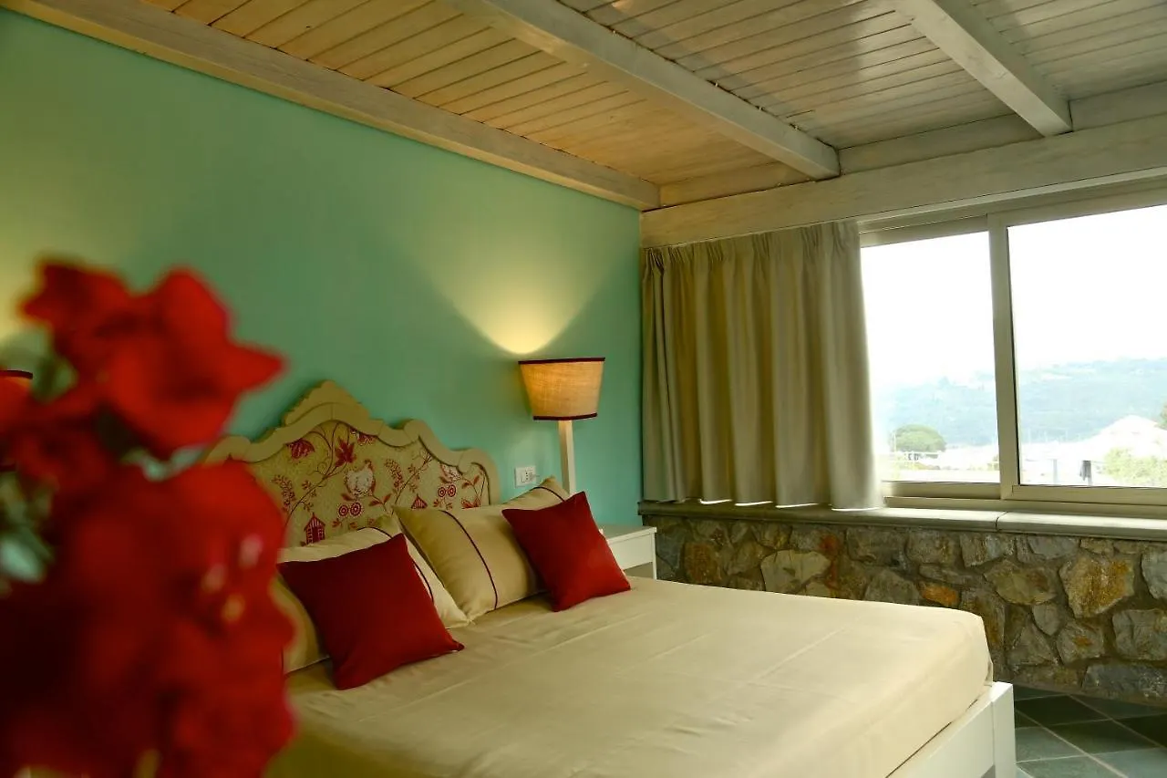 Residence Les Oliviers Porto Azzurro 3*,  Italia