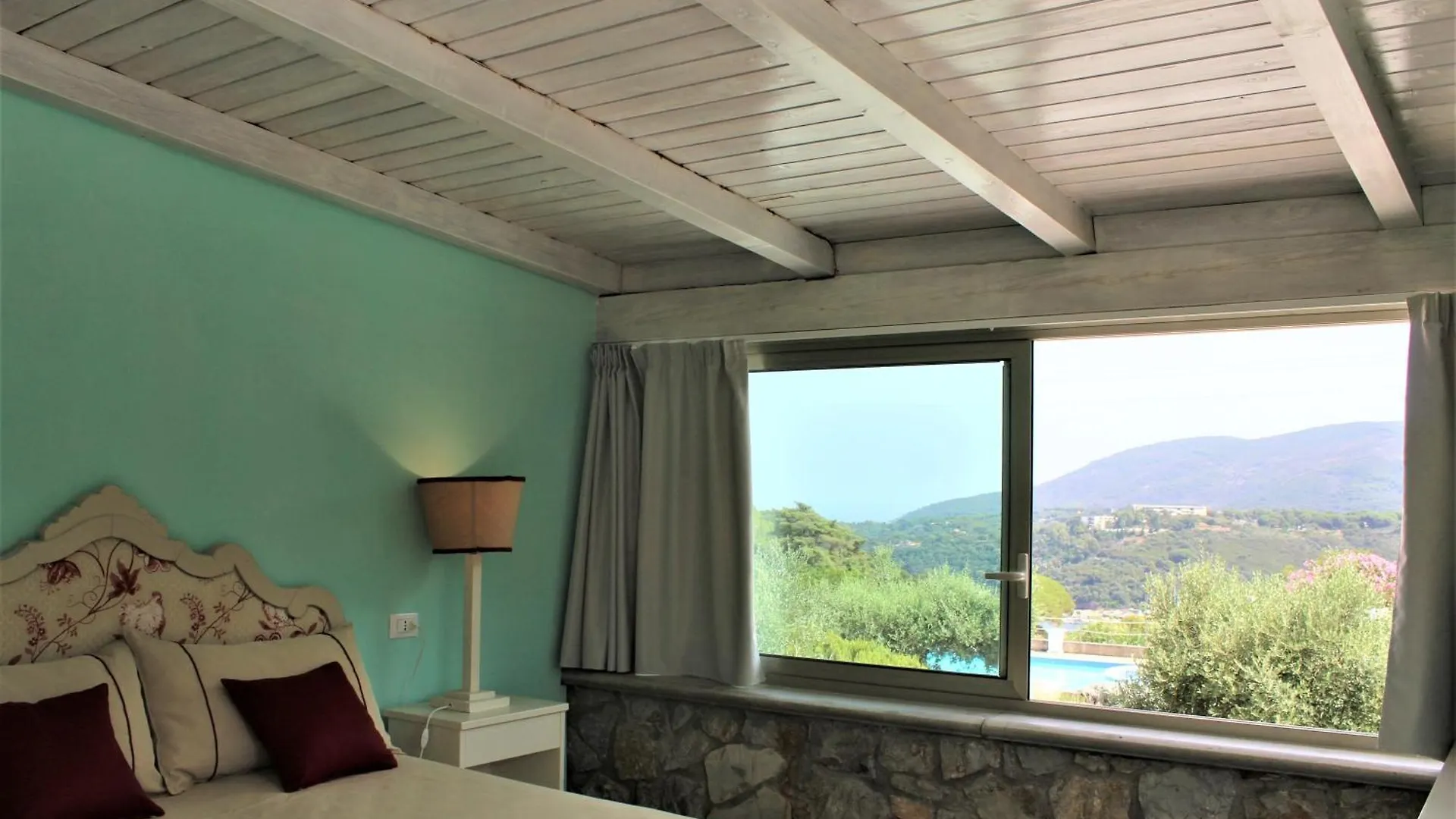 Residence Les Oliviers Porto Azzurro Aparthotel