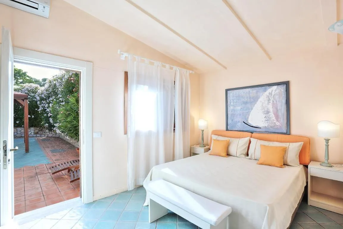 *** Aparthotel Residence Les Oliviers Porto Azzurro Italia