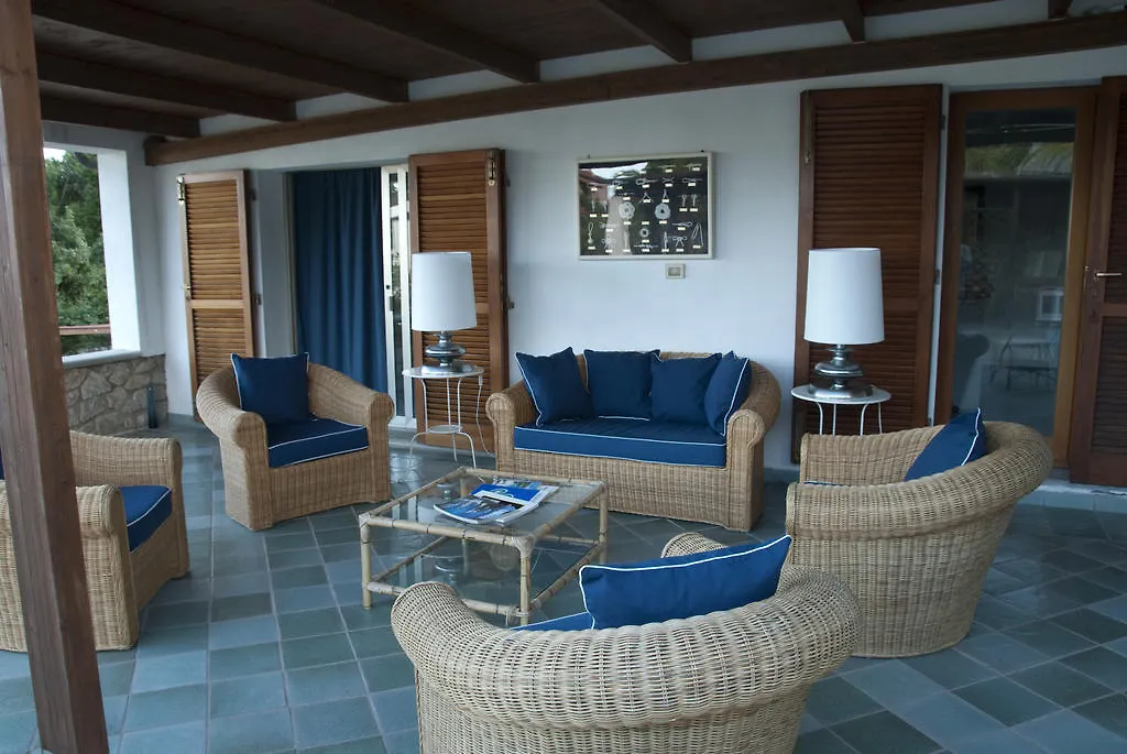 *** Aparthotel Residence Les Oliviers Porto Azzurro Italy